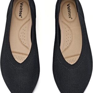 Women’s Black knitted flat shoes